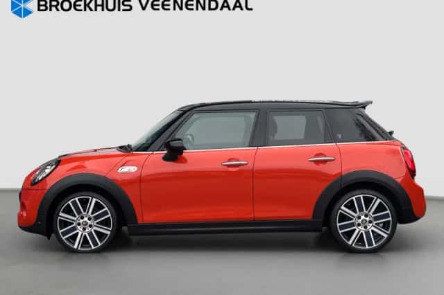 MINI Cooper S (2020) thumbnail 7