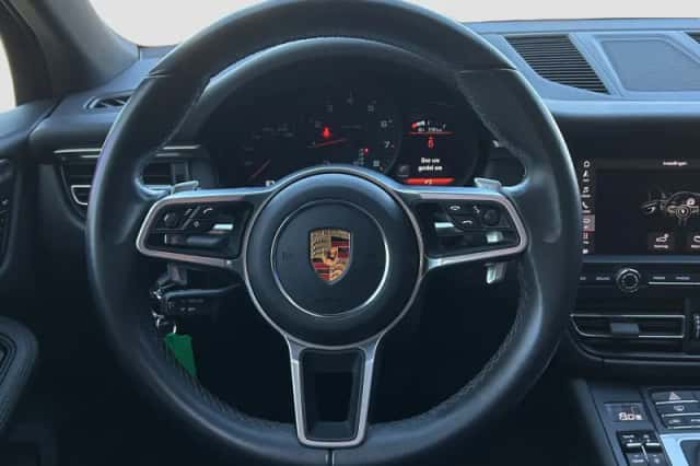 Porsche Macan (2021) thumbnail 13