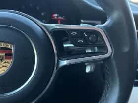 Porsche Macan (2021) thumbnail 17