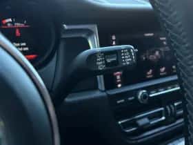 Porsche Macan (2021) thumbnail 19