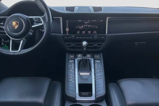 Porsche Macan (2021) thumbnail 25