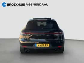 Porsche Macan (2021) thumbnail 5