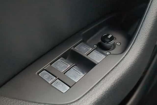 Audi A6 (2020) thumbnail 16