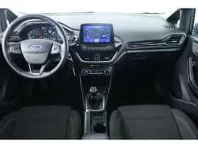 Ford Fiesta (2022) thumbnail 2