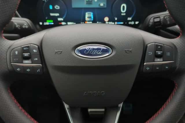 Ford Kuga (2025) thumbnail 12