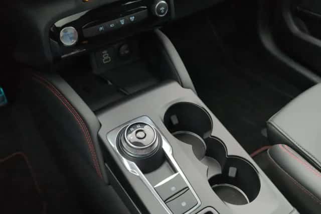 Ford Kuga (2025) thumbnail 16
