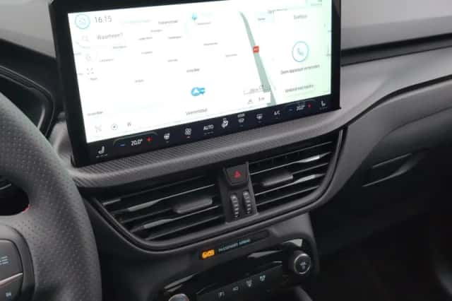 Ford Kuga (2025) thumbnail 18