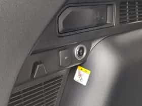 Ford Kuga (2025) thumbnail 25