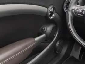 MINI Cabrio (2014) thumbnail 15