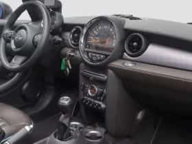 MINI Cabrio (2014) thumbnail 17