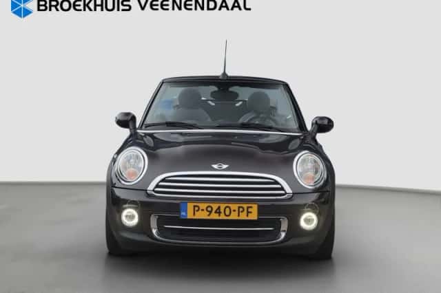 MINI Cabrio (2014) thumbnail 3