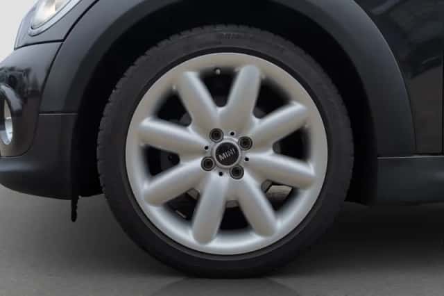 MINI Cabrio (2014) thumbnail 6
