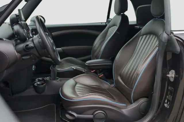 MINI Cabrio (2014) thumbnail 8
