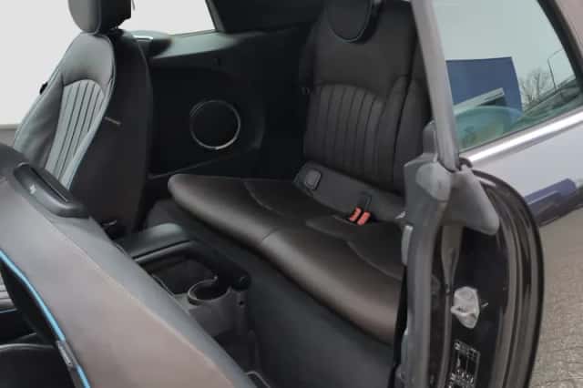 MINI Cabrio (2014) thumbnail 10