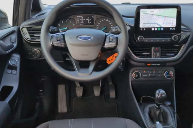 Ford Fiesta (2020) thumbnail 2