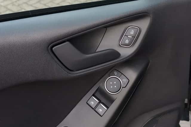 Ford Fiesta (2020) thumbnail 15