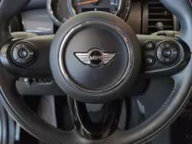 MINI Cooper (2017) thumbnail 11