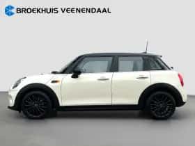 MINI Cooper (2017) thumbnail 6