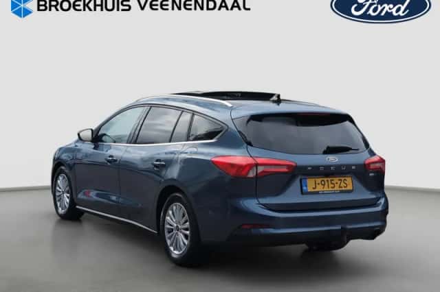 Ford Focus (2020) thumbnail 3