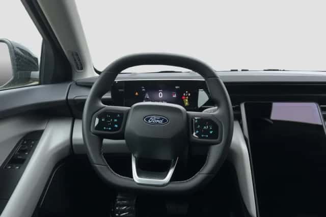 Ford Explorer (2026) thumbnail 2