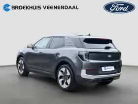 Ford Explorer (2026) thumbnail 3