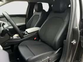 Ford Explorer (2026) thumbnail 8