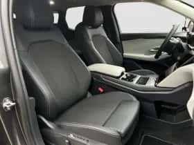 Ford Explorer (2026) thumbnail 10