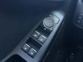 Ford Fiesta (2020) thumbnail 25