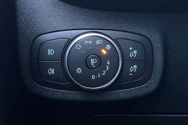 Ford Fiesta (2020) thumbnail 27