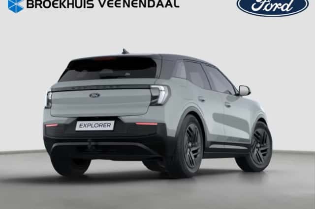 Ford Explorer (2026) thumbnail 2