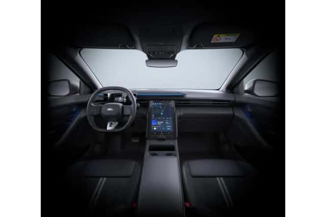 Ford Capri (2026) thumbnail 2