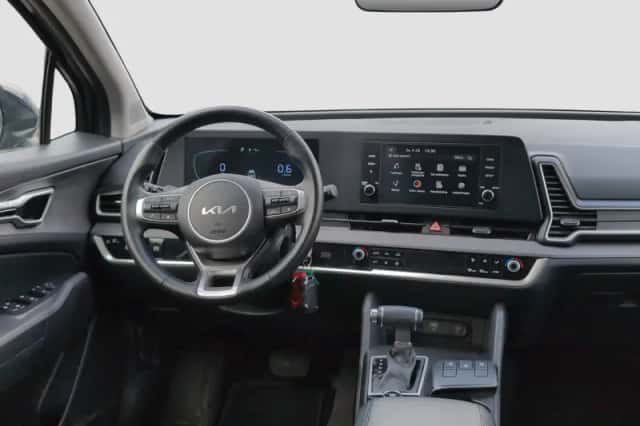 Kia Sportage (2022) thumbnail 2