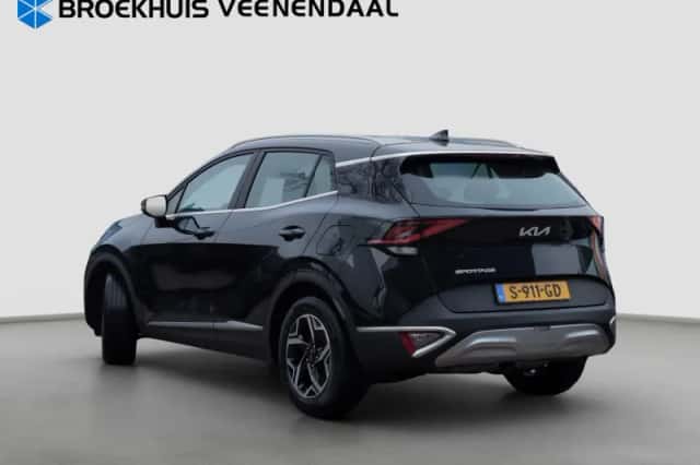 Kia Sportage (2022) thumbnail 3