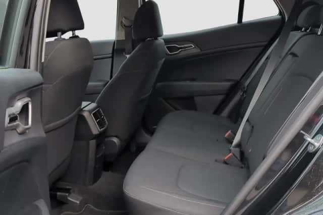 Kia Sportage (2022) thumbnail 8