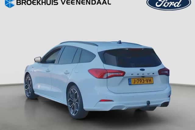 Ford Focus (2020) thumbnail 3