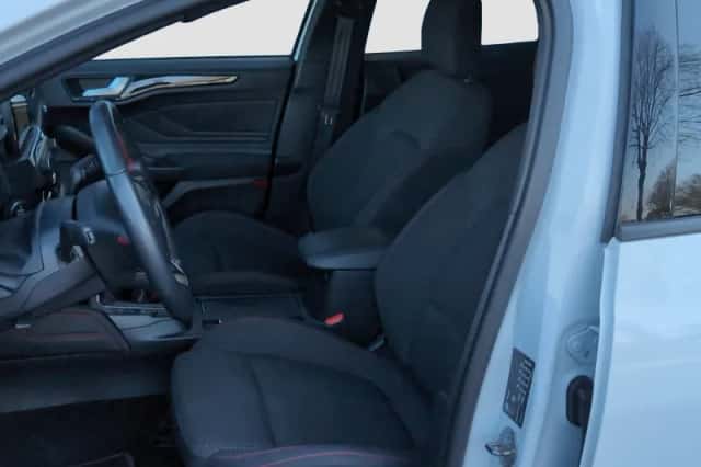 Ford Focus (2020) thumbnail 8