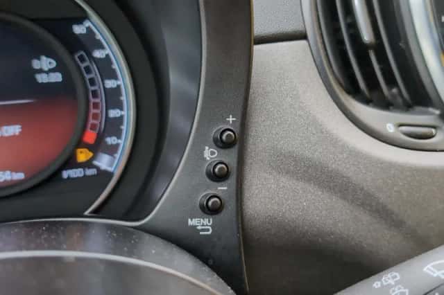 Fiat 500 (2019) thumbnail 16