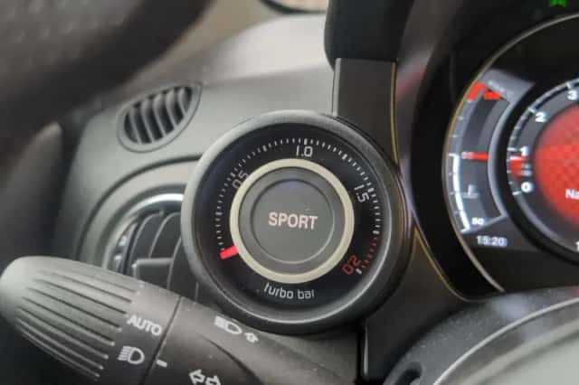 Fiat 500 (2019) thumbnail 17