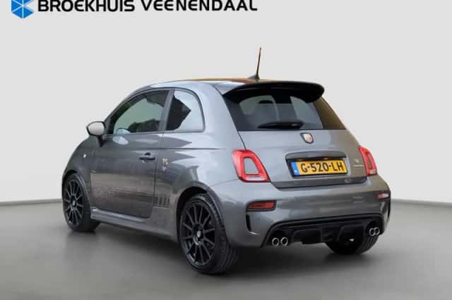 Fiat 500 (2019) thumbnail 3