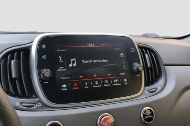 Fiat 500 (2019) thumbnail 31
