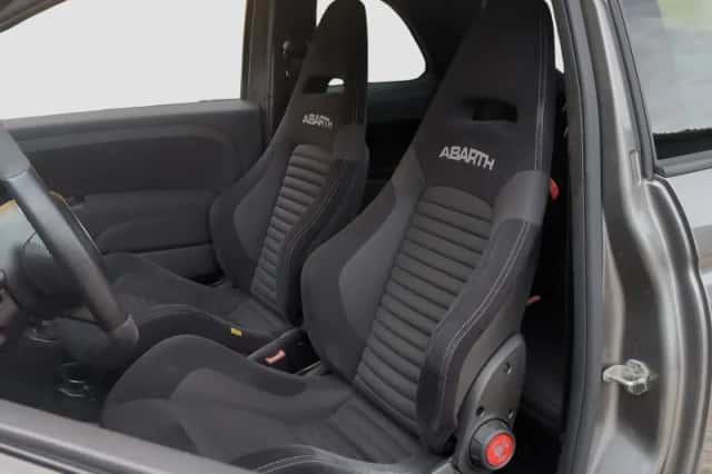 Fiat 500 (2019) thumbnail 8