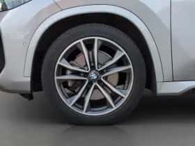 BMW X1 (2023) thumbnail 7
