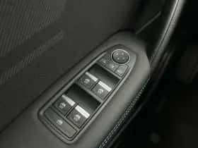 Renault Captur (2024) thumbnail 18