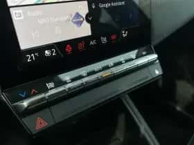 Renault Captur (2024) thumbnail 23