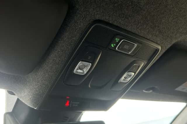 Renault Captur (2024) thumbnail 31