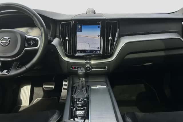 Volvo XC60 (2017) thumbnail 20