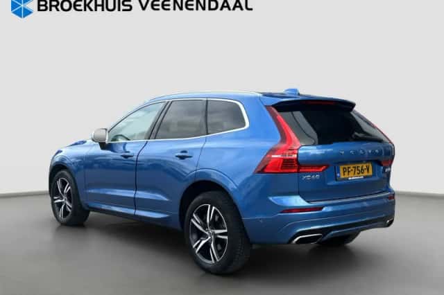 Volvo XC60 (2017) thumbnail 3