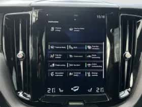 Volvo XC60 (2017) thumbnail 30