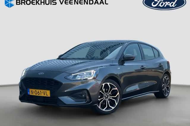 Ford Focus (2022) thumbnail 1