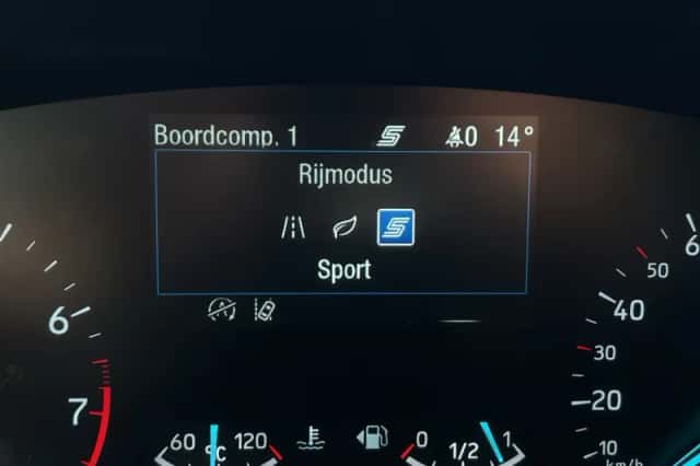 Ford Focus (2022) thumbnail 14